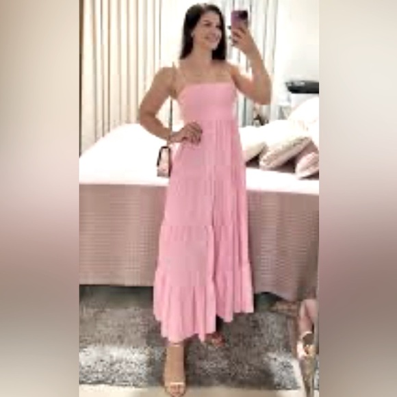 Elegant Pink Maxi Dress - Picture 1 of 8